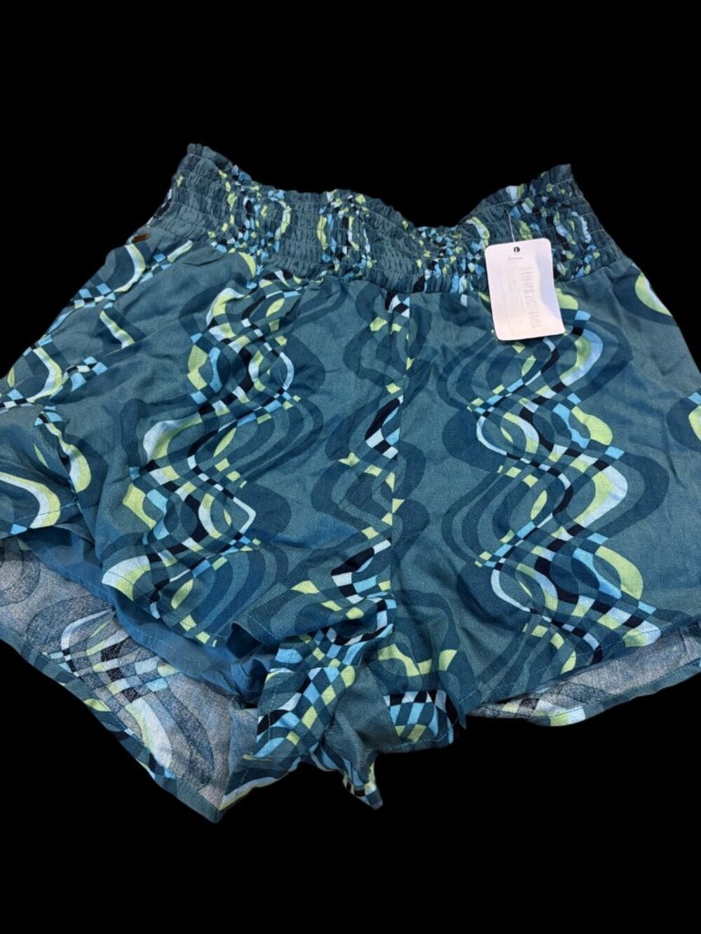 O’neill Size Medium (M) Geometric Print Shorts with Elastic Waistband